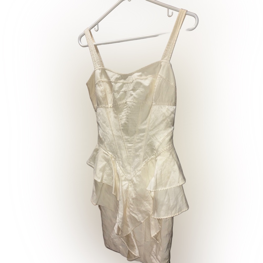 Cream Women's Betsy Johnson dress